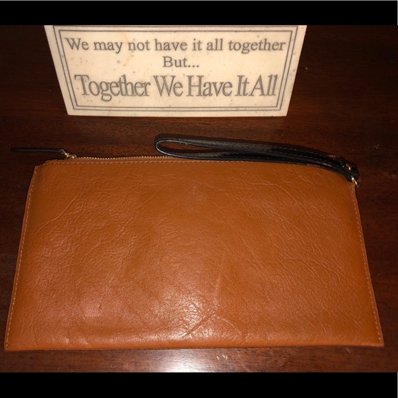 Michael Kors signature clutch/wristlet - Picture 3 of 4